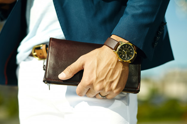 7 Factors You Should Know Before Starting a Watch Business