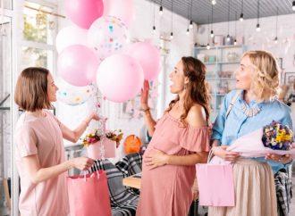 10 Amazing Gift Ideas You Can Give to Moms-to-be